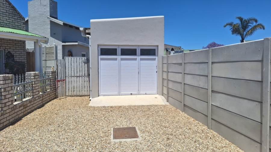 3 Bedroom Property for Sale in Velddrif Western Cape